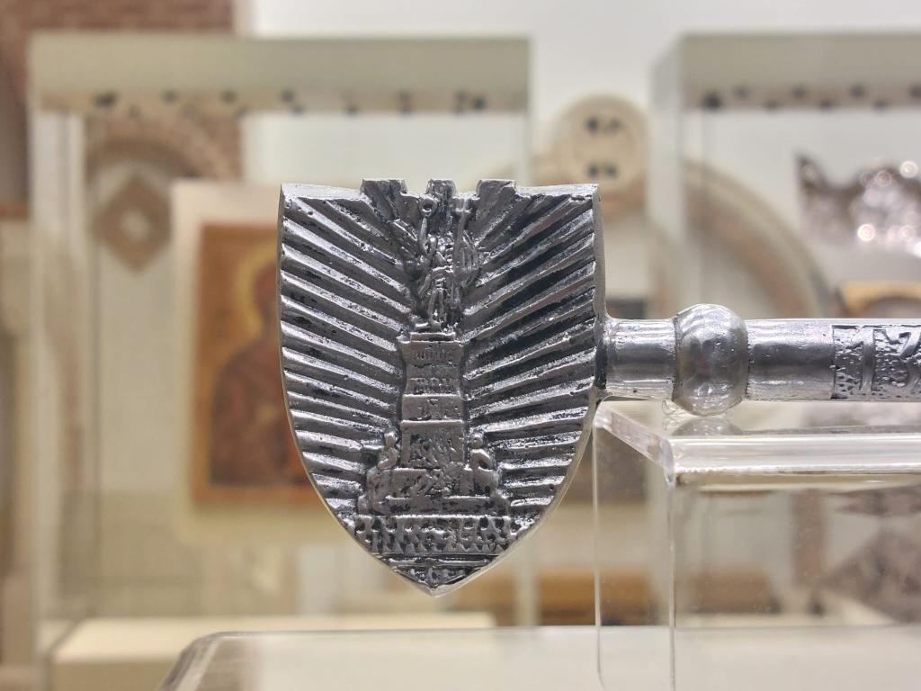 Exponatul lunii octombrie 2024: replica cheii de la biserica „Sfânta Parascheva” din Cetatea Kalemegdan, Serbia